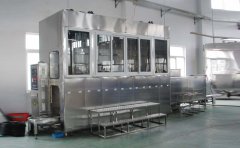  全自動(dòng)超聲波清洗機(jī)在五金、汽車行業(yè)應(yīng)用優(yōu)勢